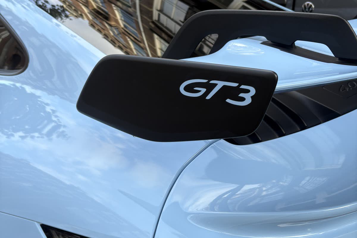 The rear wing of a Porsche 911 GT3 after detailing.